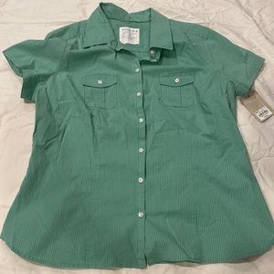 Green button up shirt new with tags
